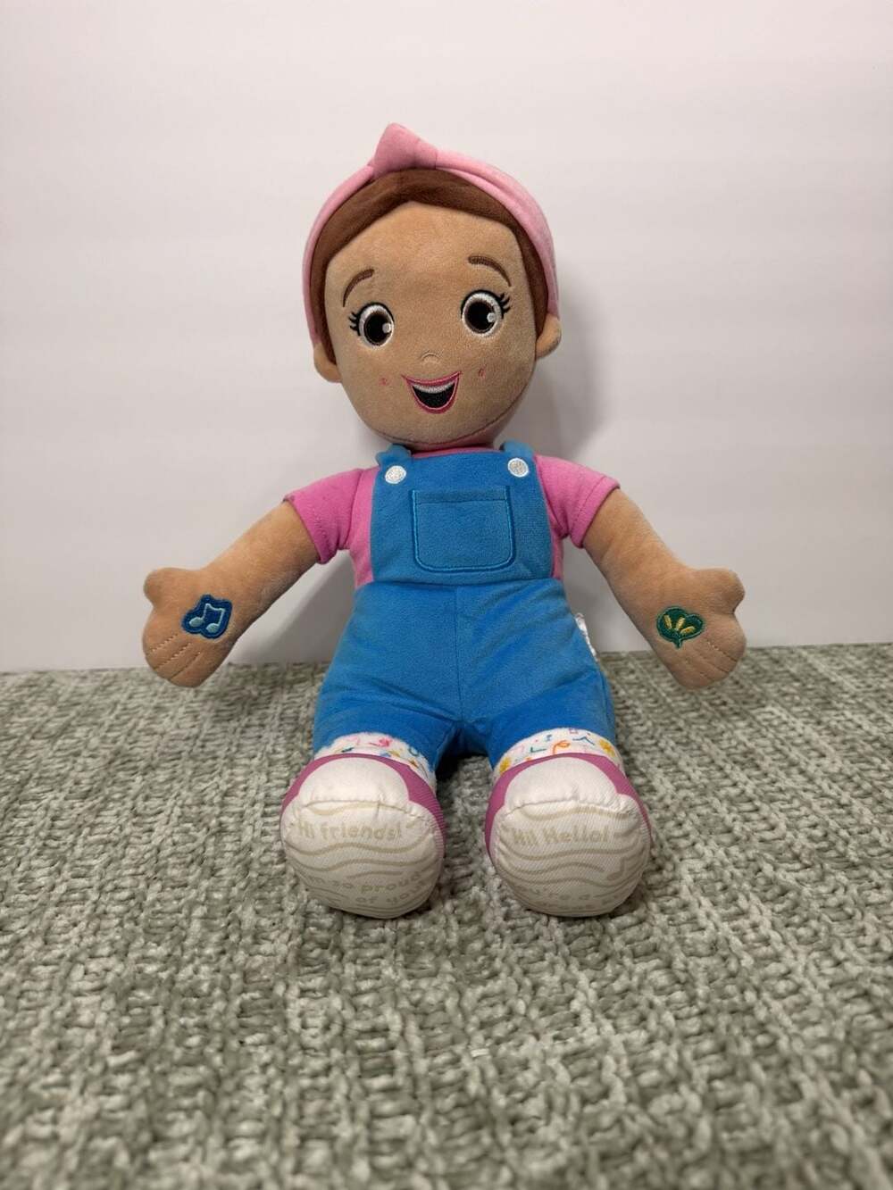 Ms. Rachel Speak & Sing Interactive Plush Doll 16"